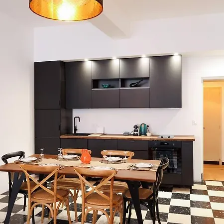 شقة L'hotel Particulier, 120m2, Hypercentre, Wifi / Conciergeriedamecarcas *