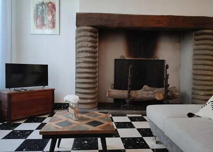 L'hotel Particulier, 120m2, Hypercentre, Wifi / Conciergeriedamecarcas Carcassonne