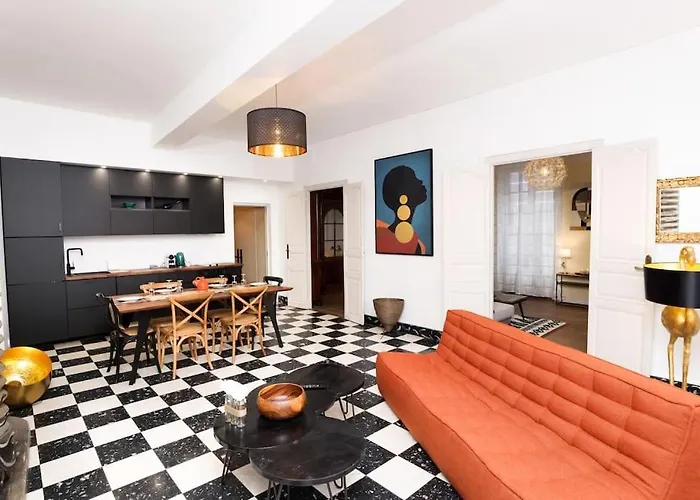 Apartment L'hotel Particulier, 120m2, Hypercentre, Wifi / Conciergeriedamecarcas Carcassonne